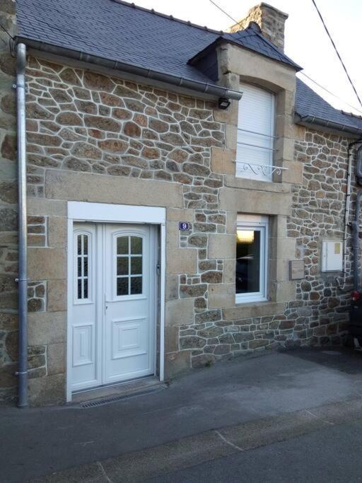 Robert'S Family Petite Maison De Ville 普兰克特 外观 照片